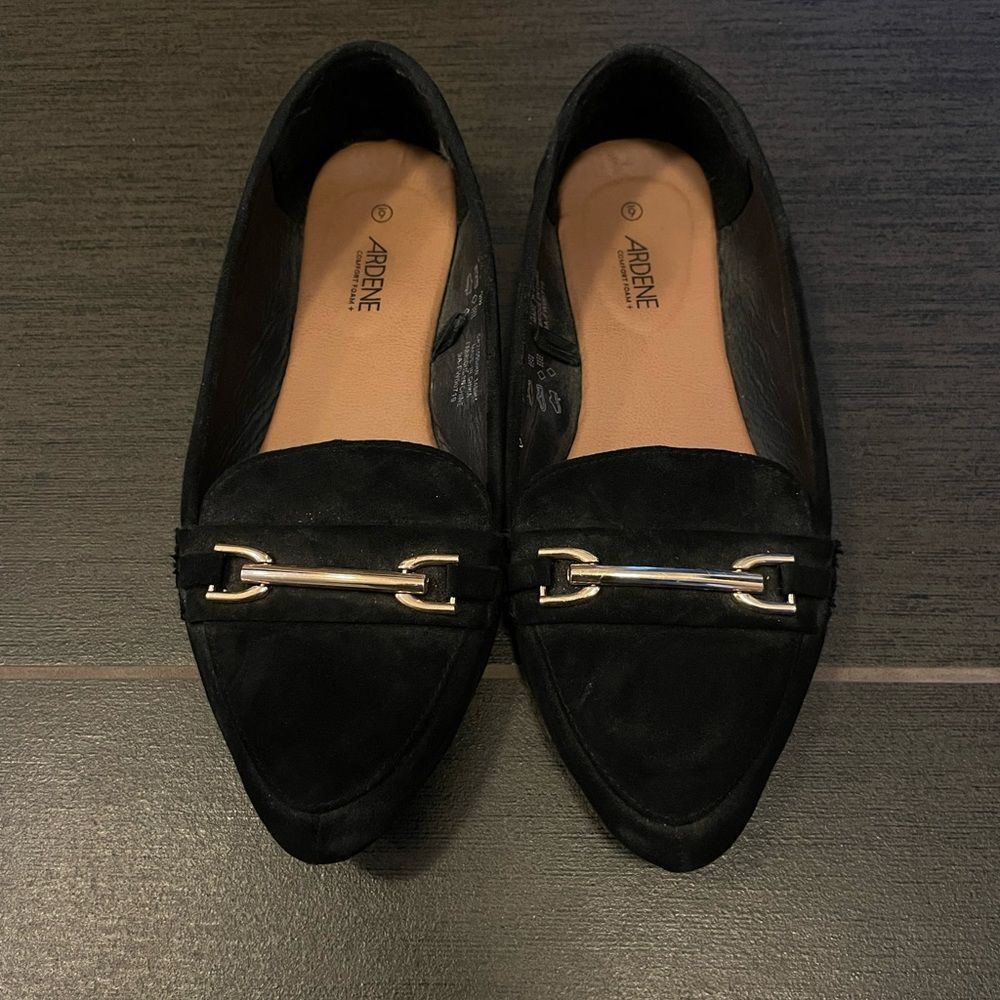 3/$25 Ardene Pointed Flats - Picture 1 of 4